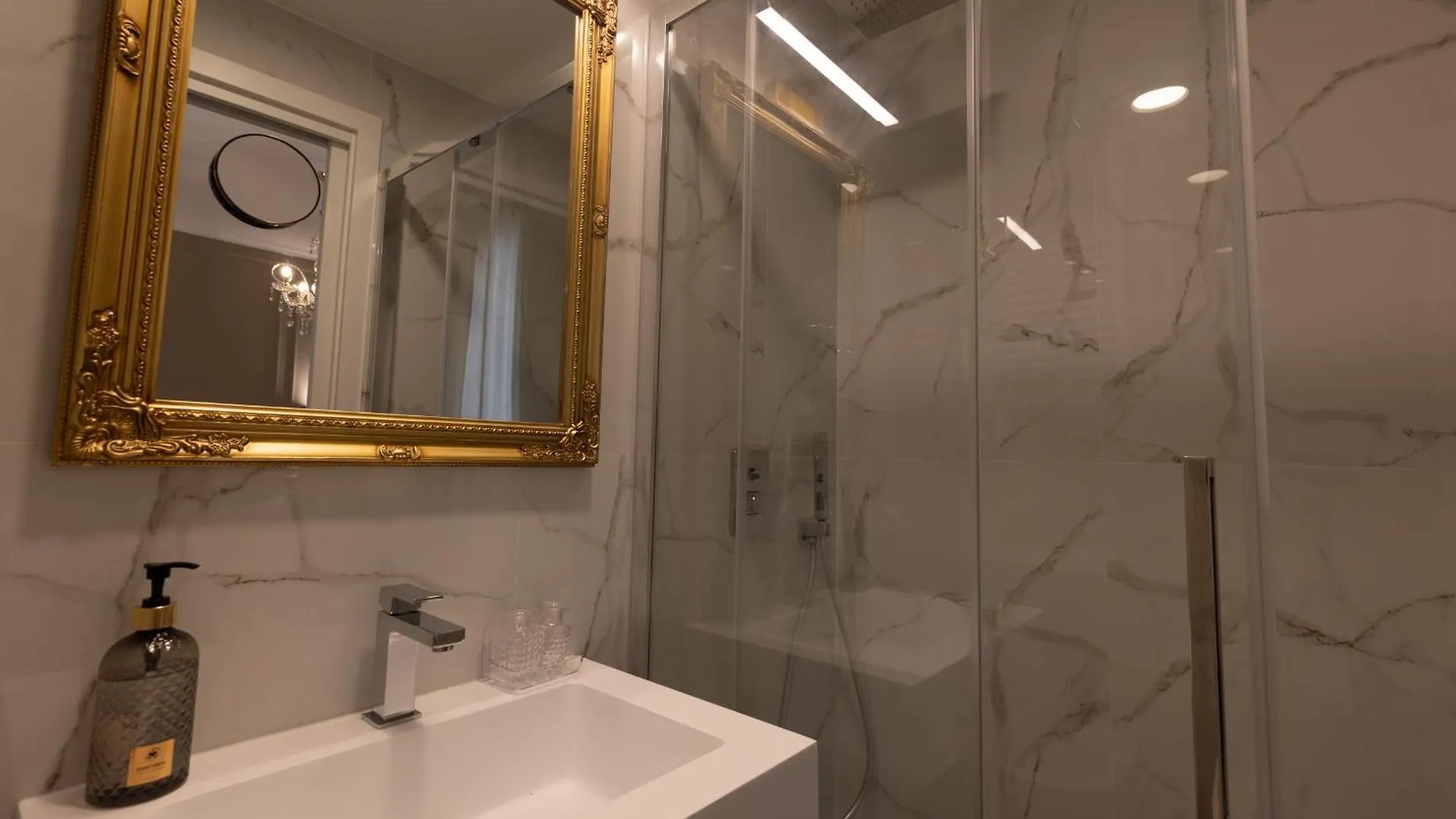 De Vince Suites - Luxury Rooms - Roma Termini